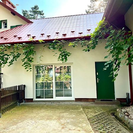 Sosnowy Apartament Józefów Eksteriør bilde