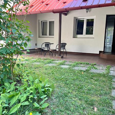 Sosnowy Apartament Józefów Eksteriør bilde